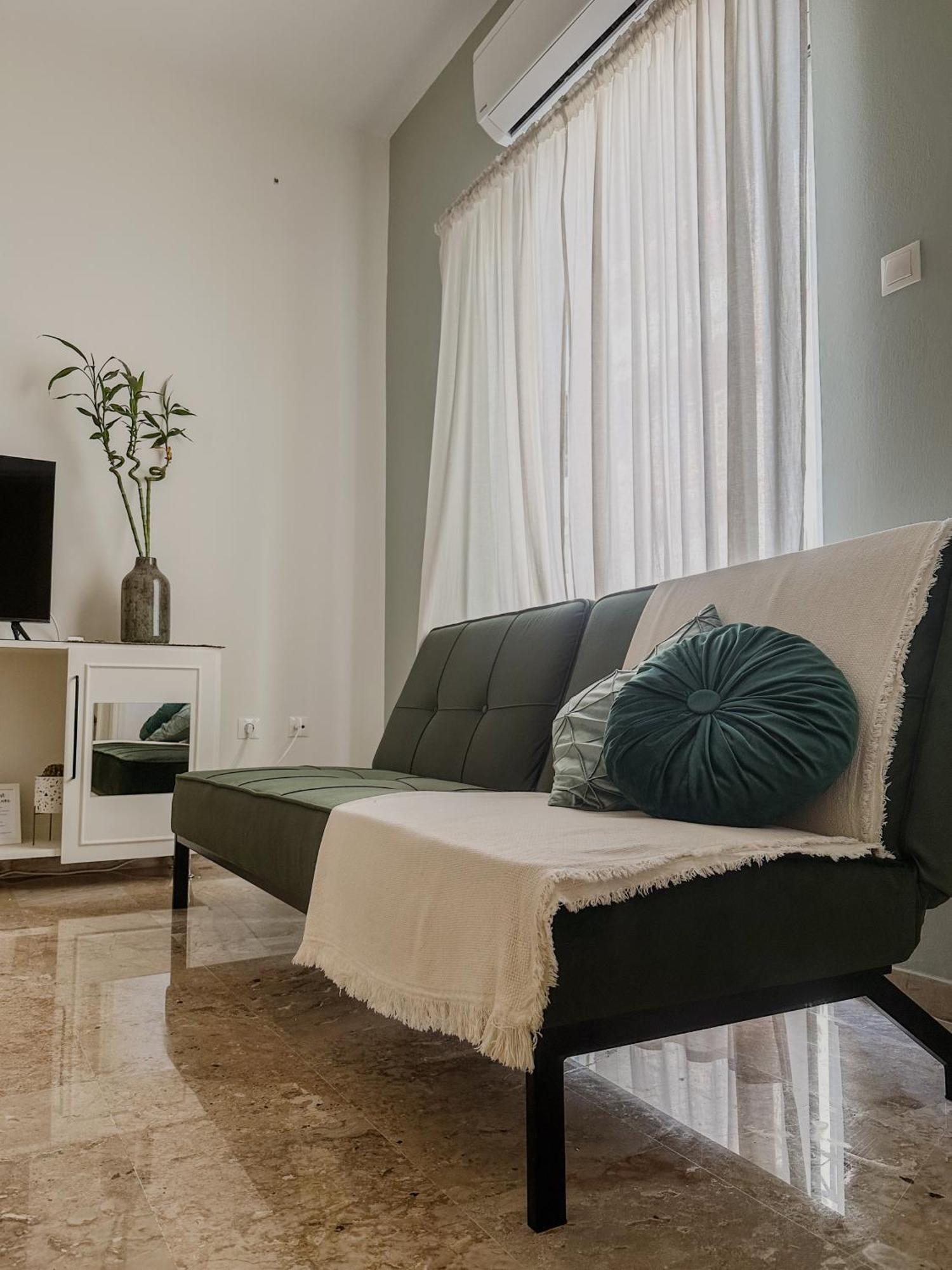 Apartament Anesis With A Yard Kalamata Zewnętrze zdjęcie