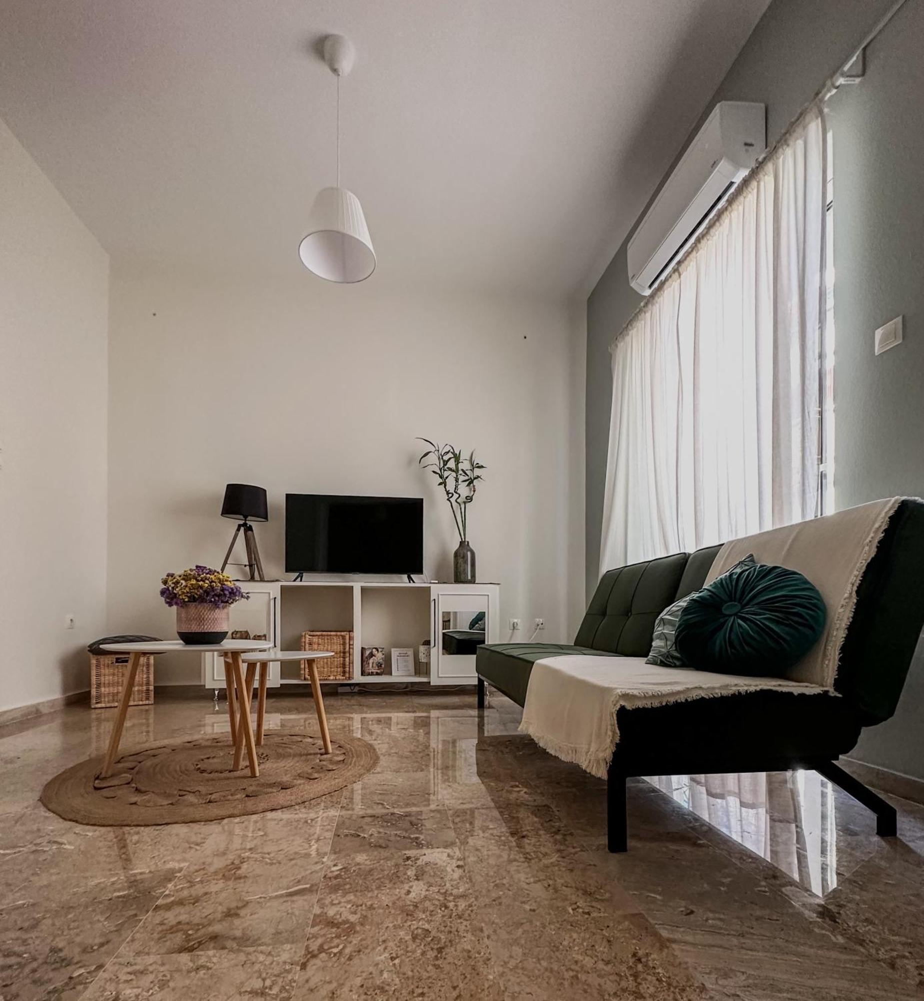 Apartament Anesis With A Yard Kalamata Zewnętrze zdjęcie